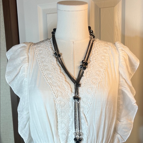 Elegant Black and Silver Beaded Necklace - Picture 6 of 7